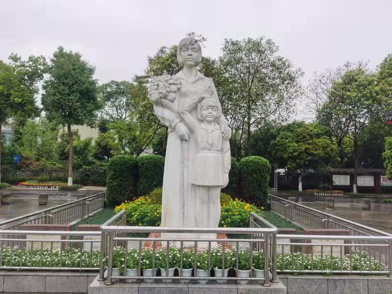 如今的成都十二桥烈士陵园（图片由成都青羊区提供）